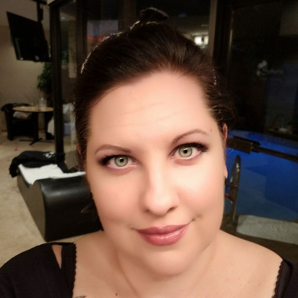 Meet your Posher, Christie
